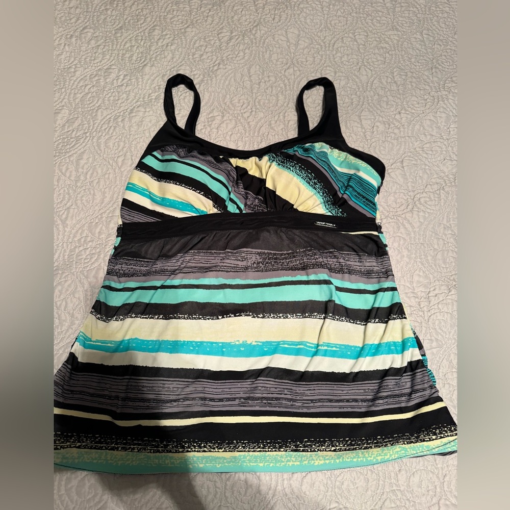 Zero X Swim Top - great condition